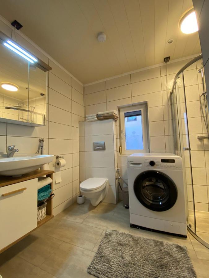 Haus Zum See Zwenkau Eksteriør billede